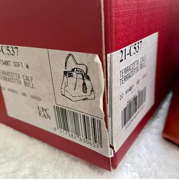 Salvatore Ferragamo Soft W Terracotta bull leather - Picture 6 of 17